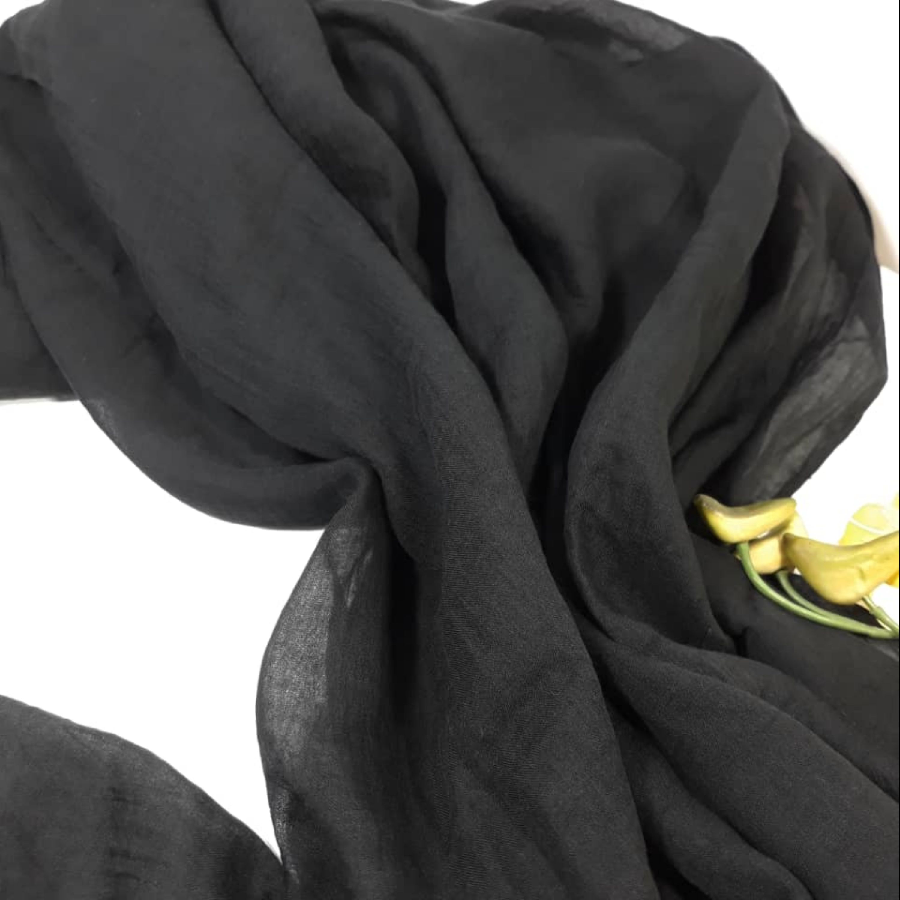 شال نخی سوپر نخ گیاهی3 متری کد 106 رنگ مشکی سفید گلبهی